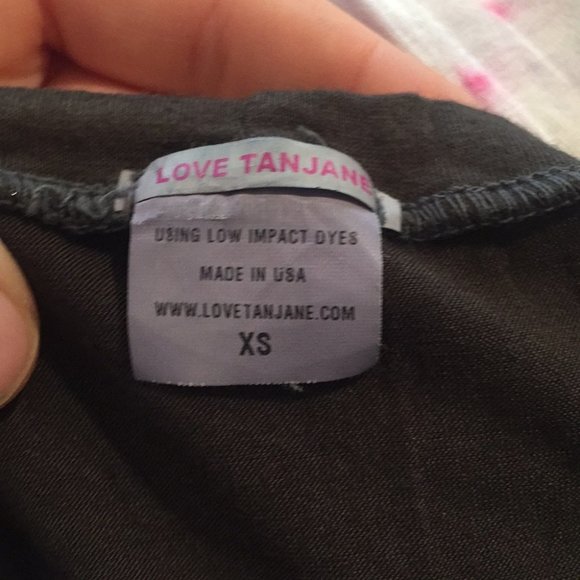 XS NWOT LOVE TANJANE Shirt EE31 2585 - Picture 3 of 5